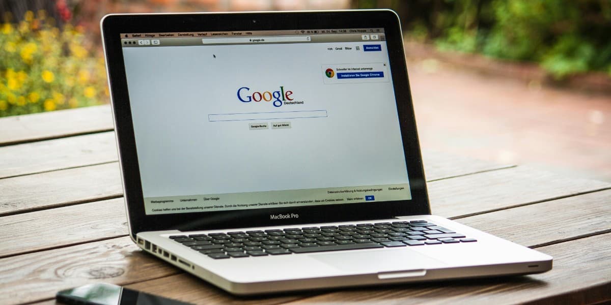 Website vs. Instagram Page: Which One Builds More Trust for Your Business in Dubai?